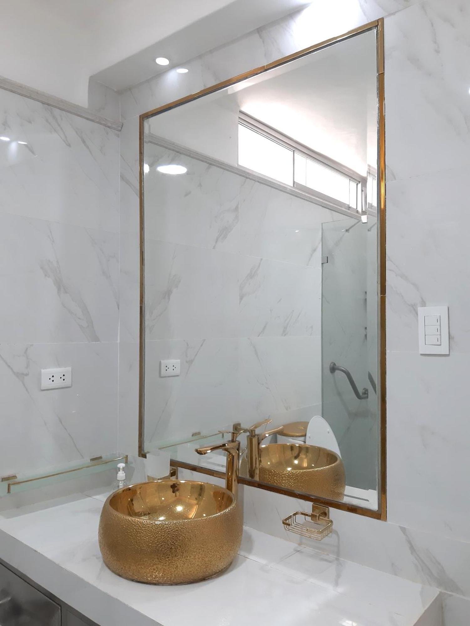 Apartamento Lindo - A 2 Cuadras De La Plaza De Armas Y Del Palacio De Gobierno Lima Bagian luar foto